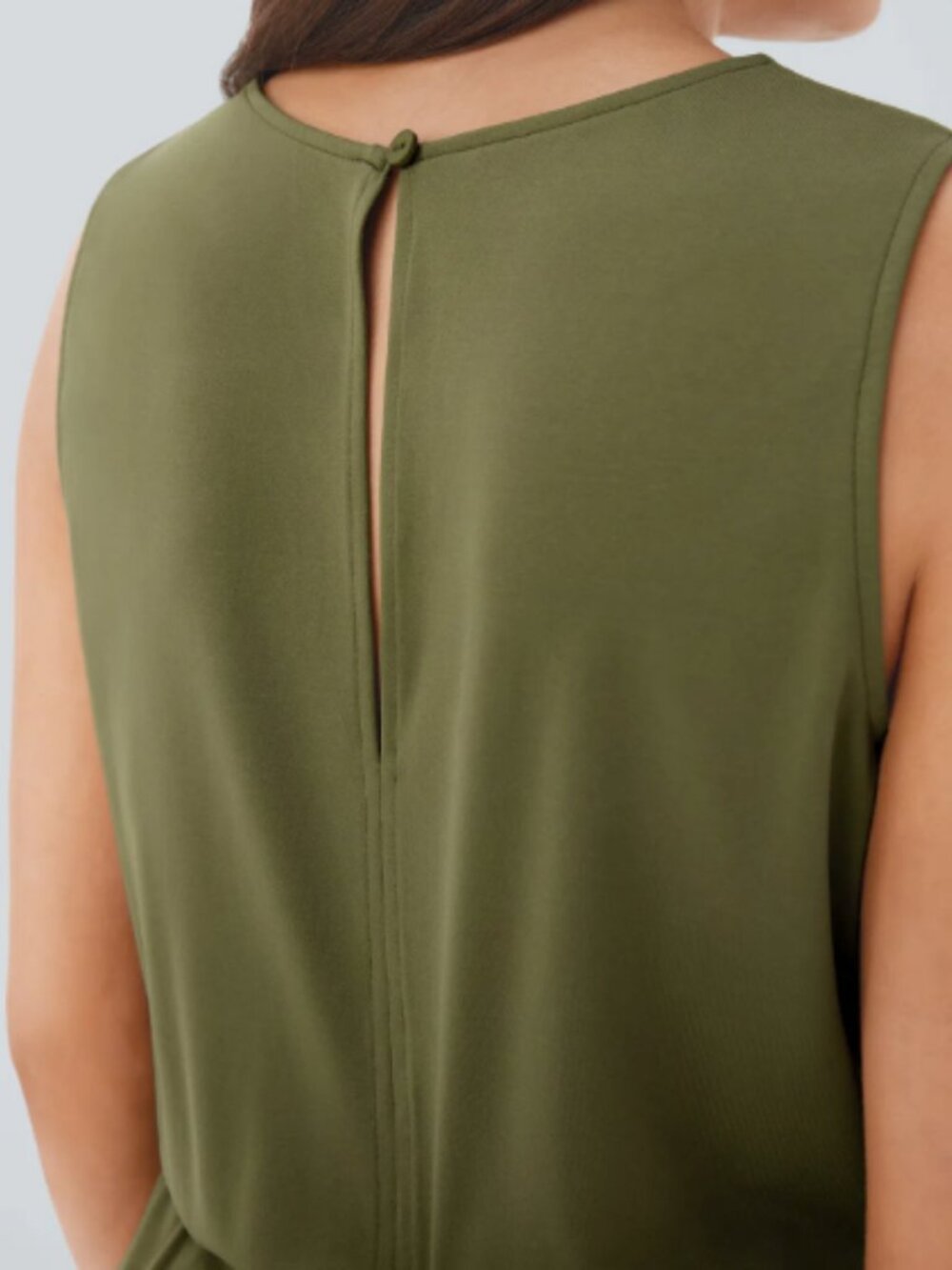Halara Round Neck Sleeveless Drawstring Pocket Casual Jumpsuit Olive Medium NWT - Picture 3 of 8